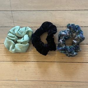 3x Assorted Scrunchies
